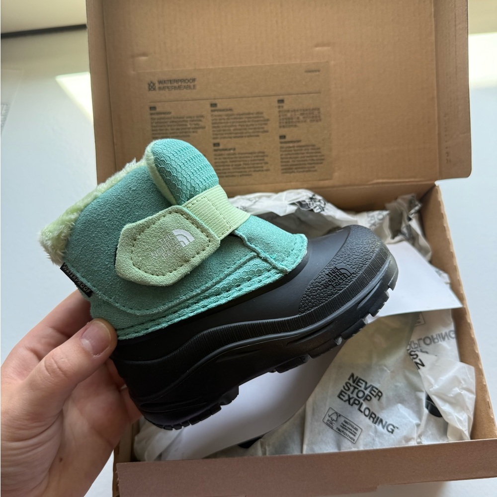 The North Face Kids Waterproof Winter Boots - Mint and Black